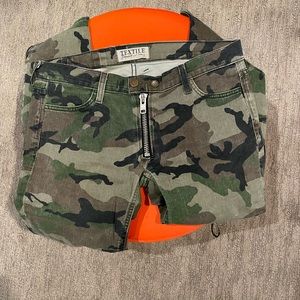 TEXTILE ELIZABETH & JAMES Cooper Camo denim jeans - 27